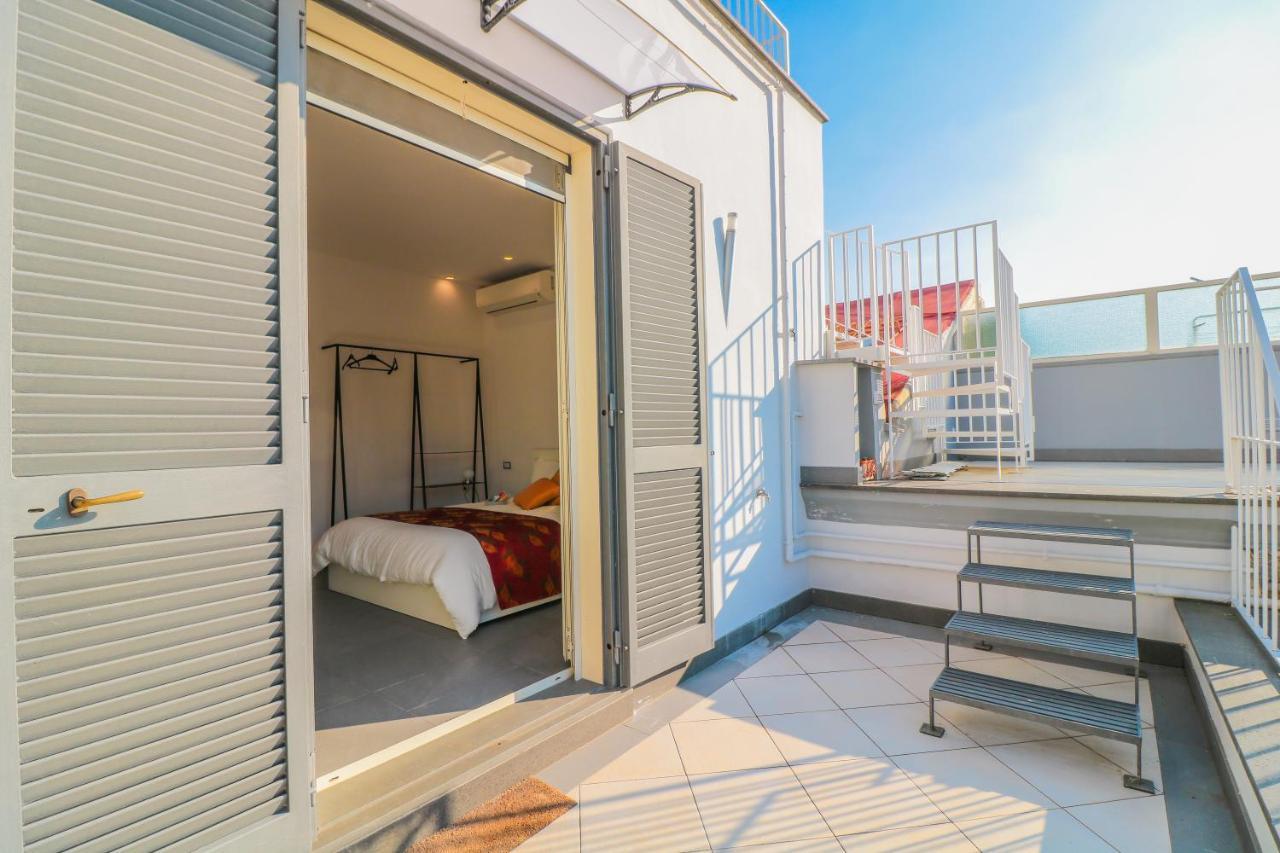 Bed and Breakfast Terrazze Del Lungomare Nápoles Exterior foto